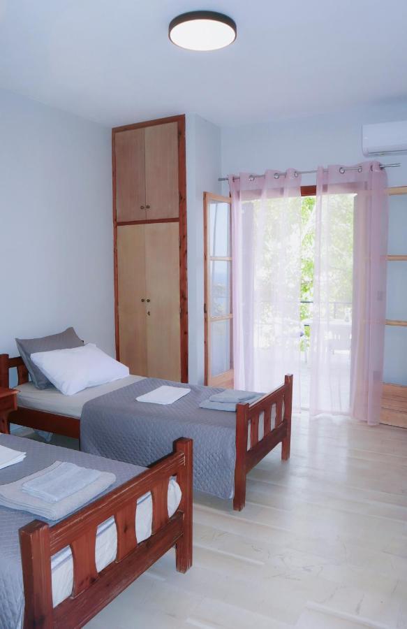Kaminaki Seaview Apartments Katávolos Exteriör bild